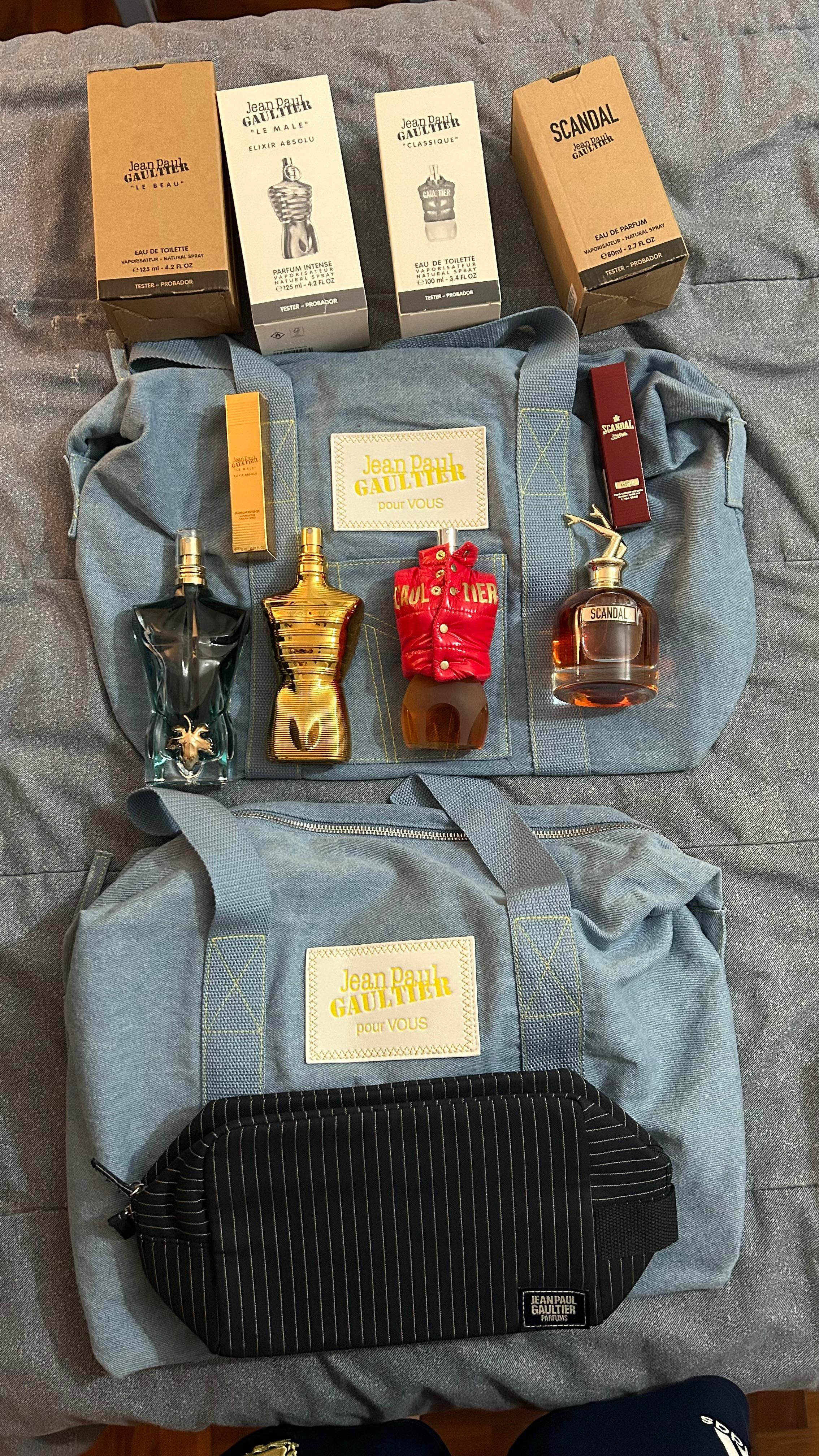Fotografía de perfumes Jean Paul Gaultier y accesorios de la colección DALCO